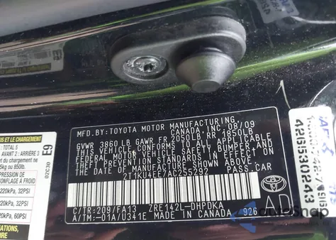 2010 Toyota Matrix z USA, uszkodzony, nr VIN 2T1KU4EE7AC255292